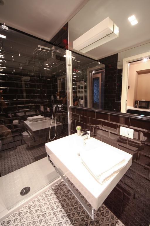 App Condotti Luxury Apartment In Rom Værelse billede
